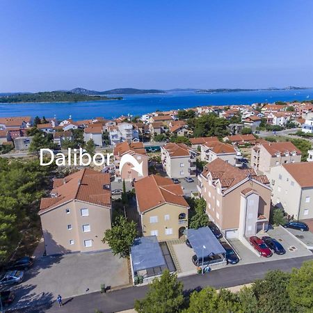 Apartments Dalibor Vodice Zewnętrze zdjęcie